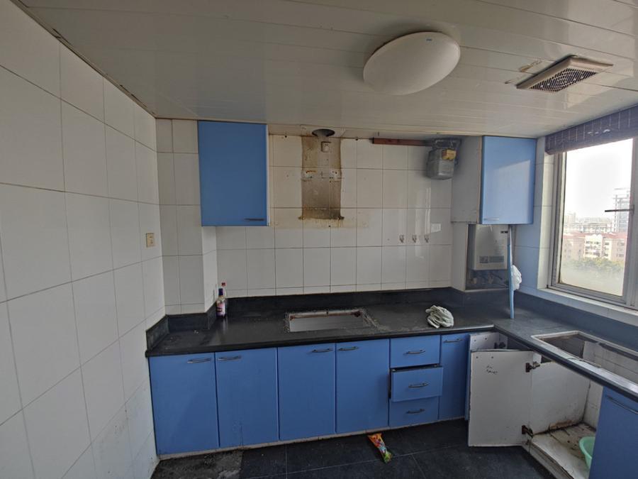 上海市闵行区莲浦府邸1栋10F 