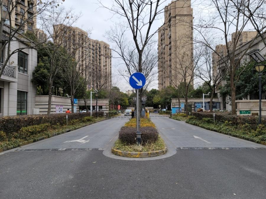 上海市嘉定区练祁佳城星怡苑四街坊18栋5F 