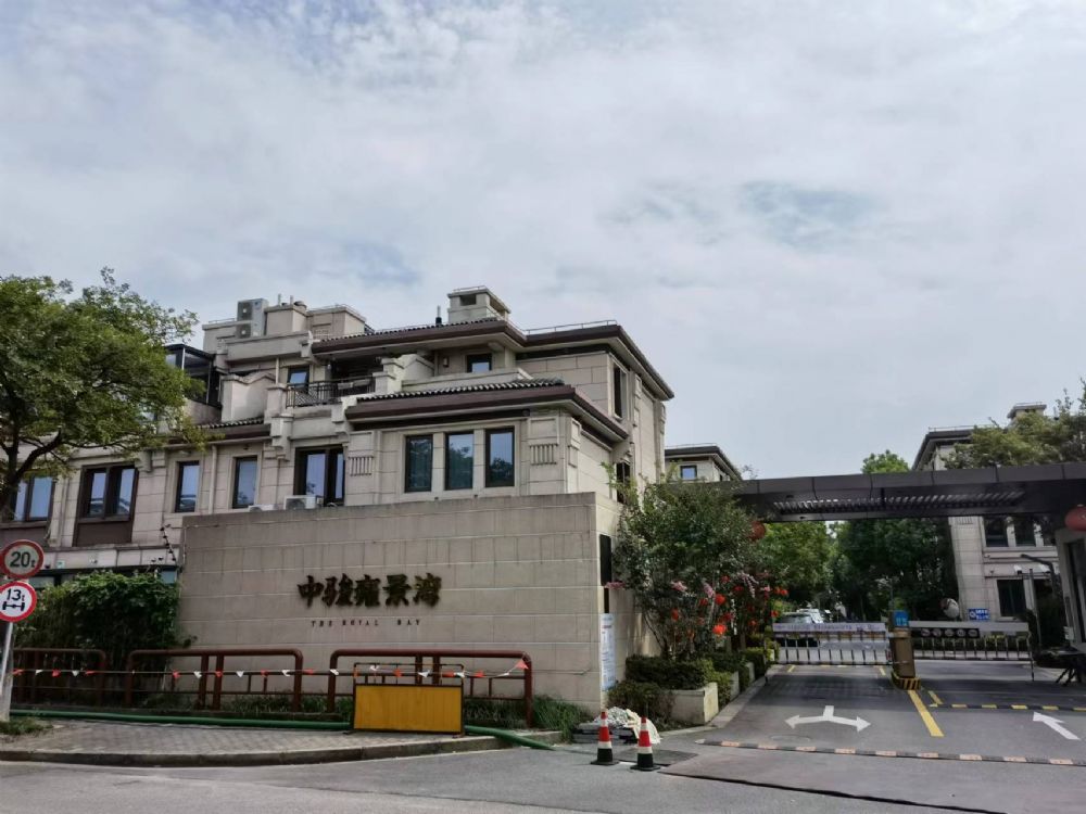 上海市青浦区中骏雍景湾(东区)朱家角镇35栋 