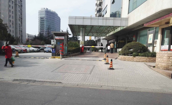 上海市浦东新区仁恒广场86栋13F 