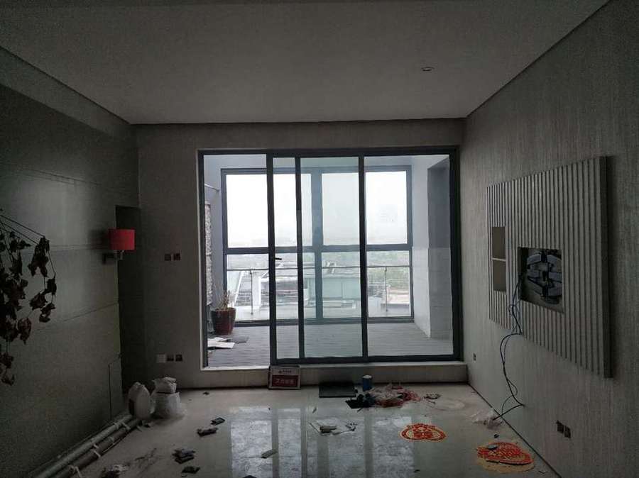 上海市闵行区皇都花园44栋8F 