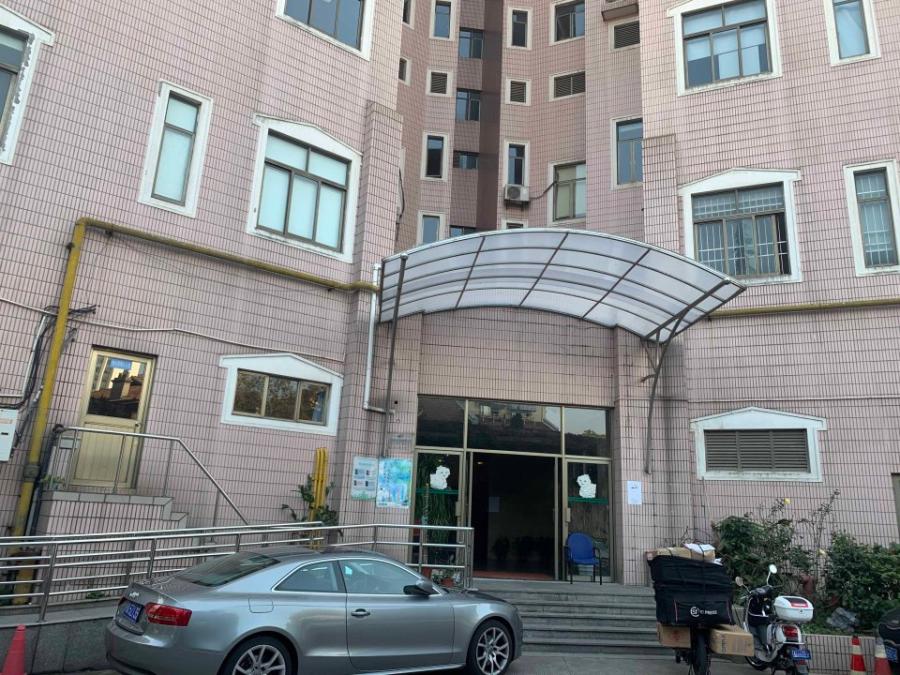 上海市徐汇区高安公寓105栋6F 