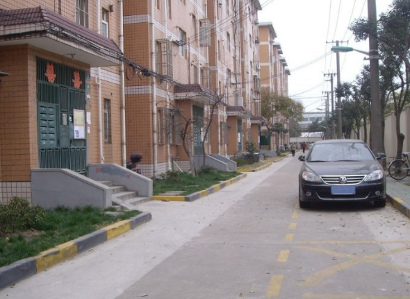 上海市宝山区宝启公寓46栋2F 